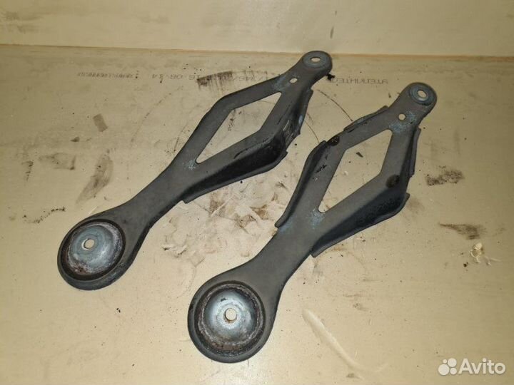 Растяжка подрамника Saab 9-3