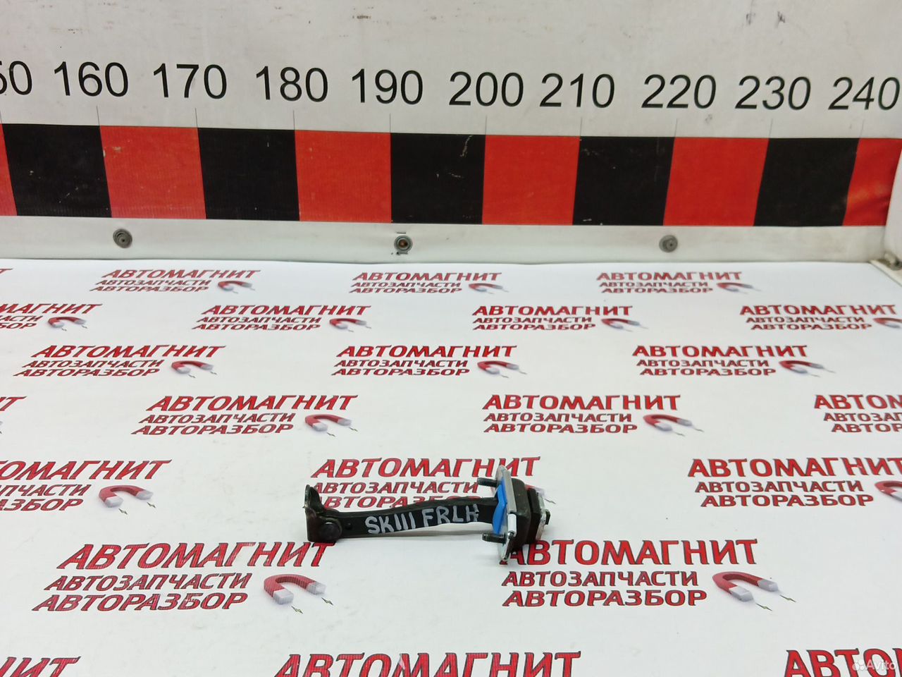 Ограничитель двери передней левой Киа Соул SK3