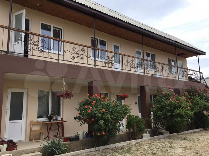 Комната 20 м² в 1-к., 1/2 эт.