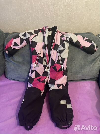 Детские куртки и комбинезоны