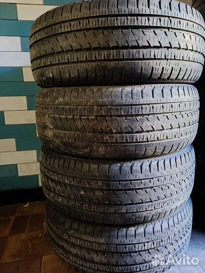 Bridgestone Dueler H/L 285/45 R22