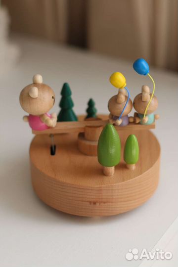 Шкатулка музыкальная шарманка новая