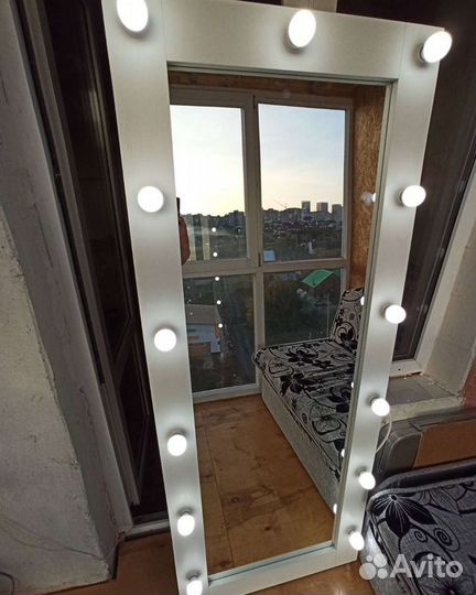 Ростовое гримерное зеркало