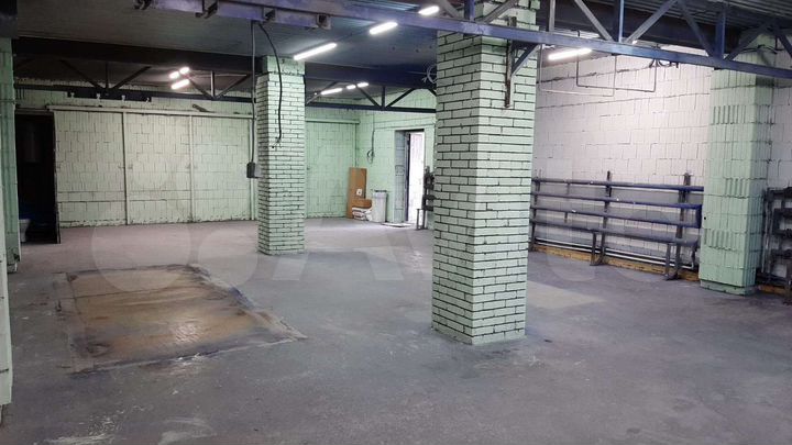 Склад, 243 м²