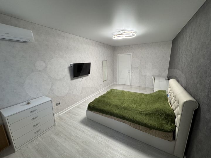 2-к. квартира, 76,4 м², 4/18 эт.