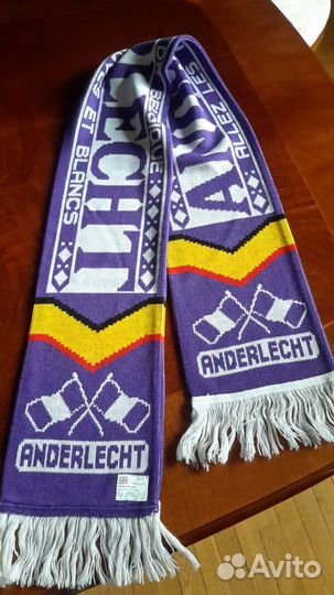 Футбольные шарфы разных клубов. 90-х годов