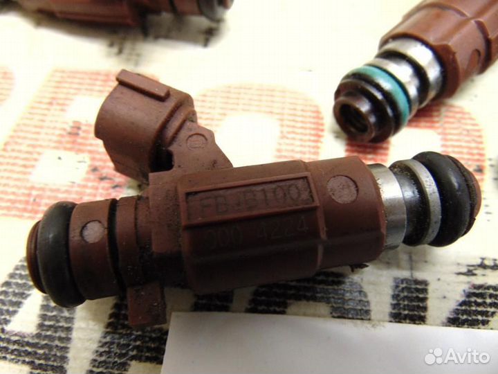 Форсунка инжекторная электрическая для Nissan Alme