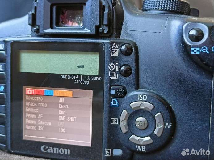 Зеркальный фотоаппарат Canon 350d