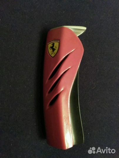 Ferrari зажигалка и брелок, пепельница