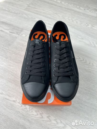 45 Новая SuperDry Кеды