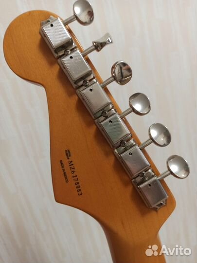 Электрогитара стратокастер Fender/Göldo