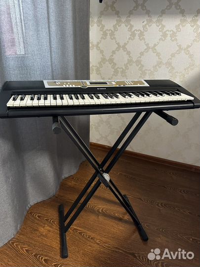 Синтезатор yamaha psr r200