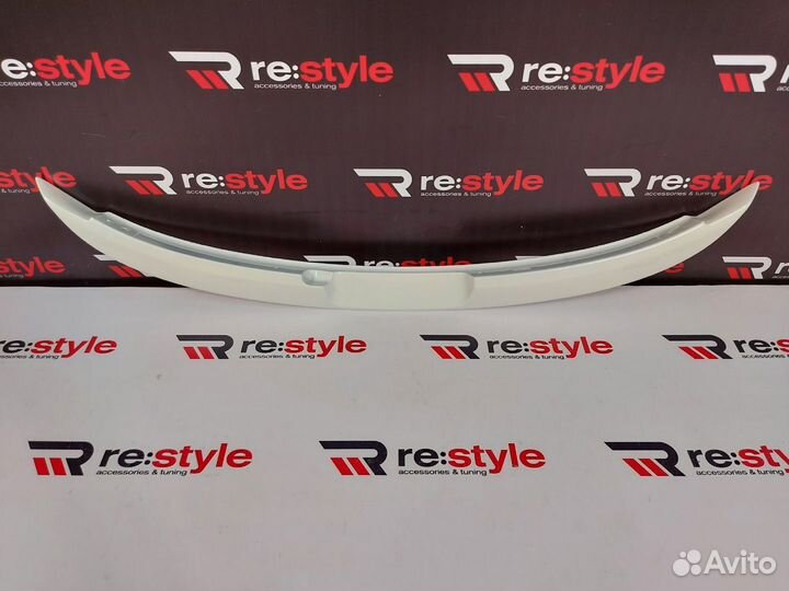 Спойлер Toyota Vitz 130 Белый Перламутр
