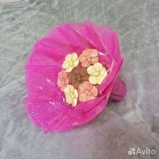 Бельгийский шоколад в виде букета из роз