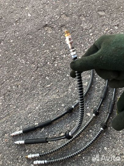 Шланг тормозной L545 М10х1