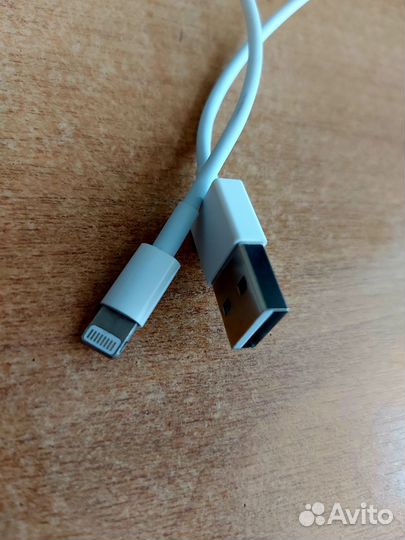 Кабель Apple Lightning 8-pin