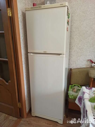 Холодильник бу stinol