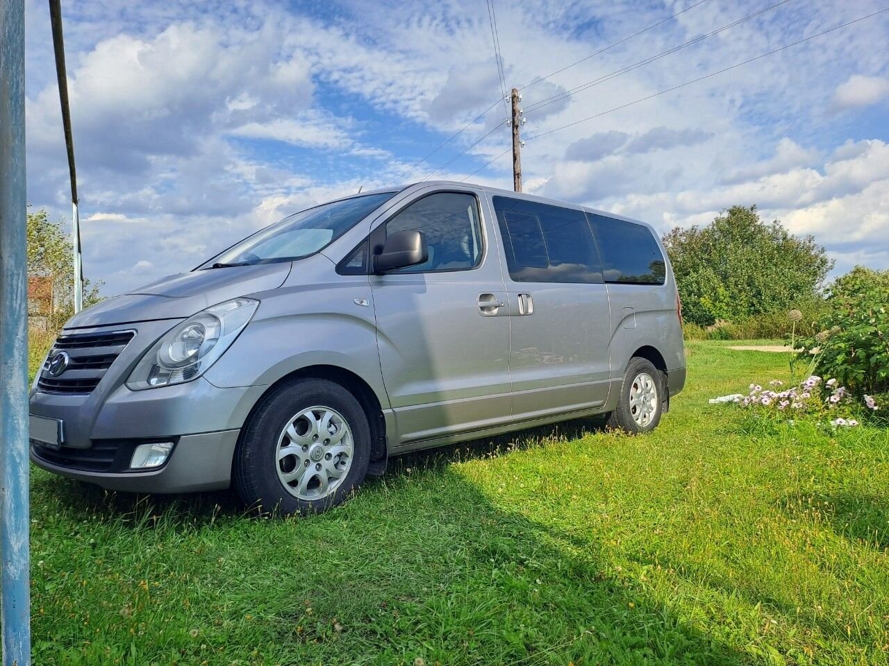 Hyundai Grand Starex