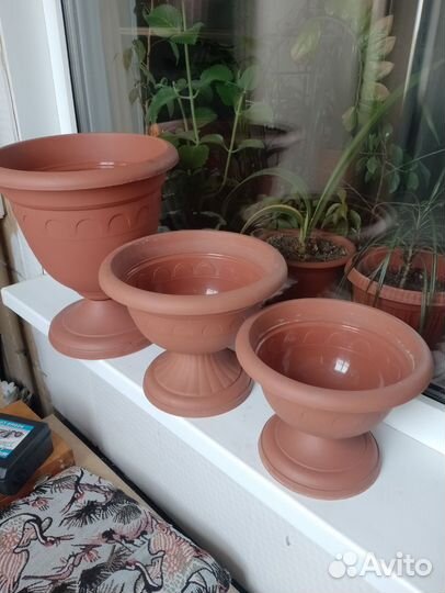 Кашпо горшок для цветов