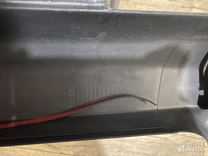 Накладка правого порога кузова Ford Focus 2 05-11