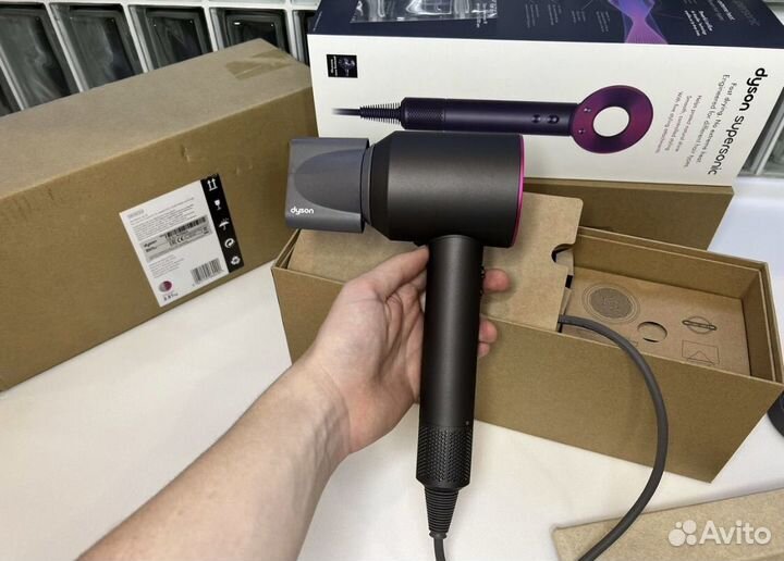 Фен Dyson Supersonic 