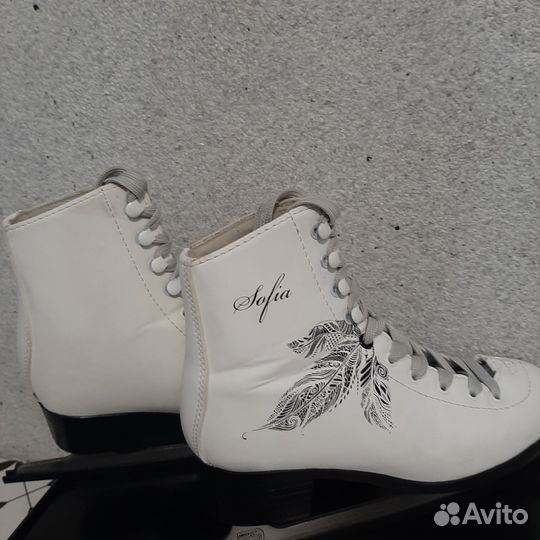 Коньки фигурные