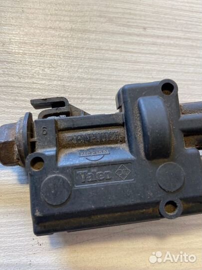 Активатор замка крышки бензобака Renault Scenic