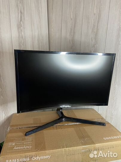 Игровой монитор Samsung C24RG50FZI