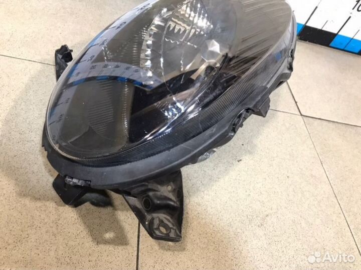 Фара правая Nissan Micra K12