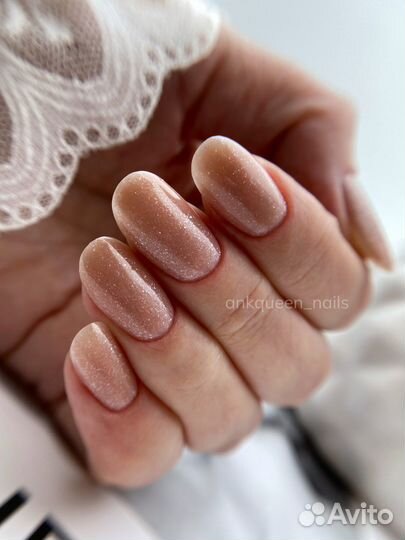 Маникюр в студии