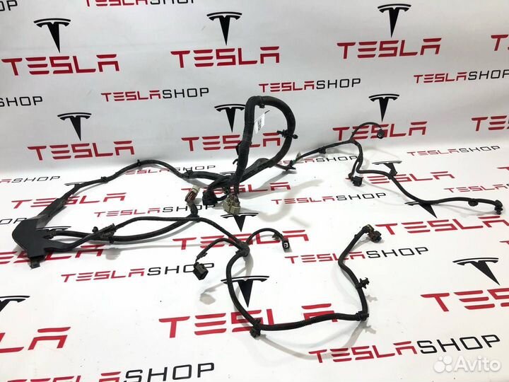 Электропроводка заднего подрамника Tesla Model X