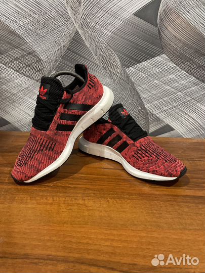 Кроссовки Adidas swift run размер 41
