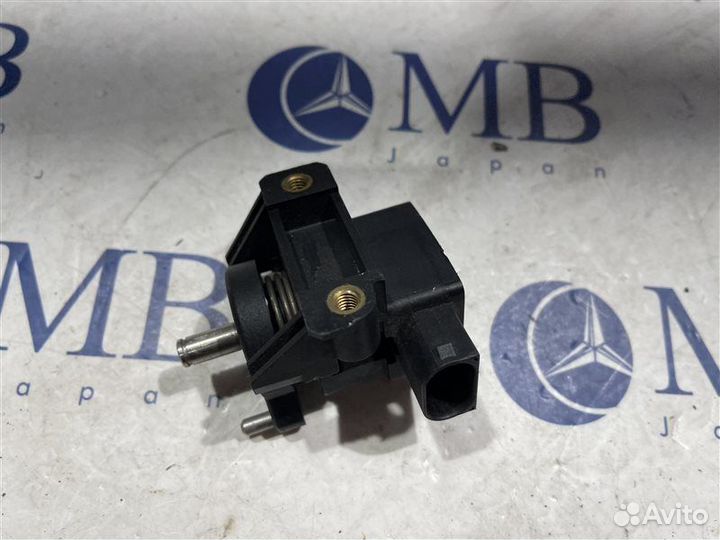 Датчик положения педали газа Mercedes-Benz E-Class