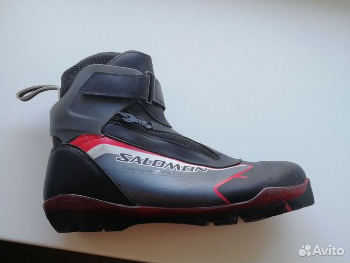 Лыжные ботинки salomon sns pilot