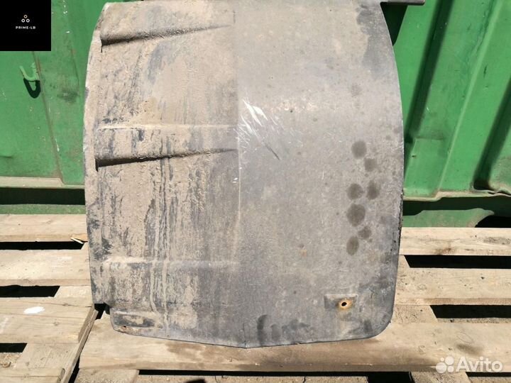 Подкрылок кабины перед. прав. DAF XF 105 2007