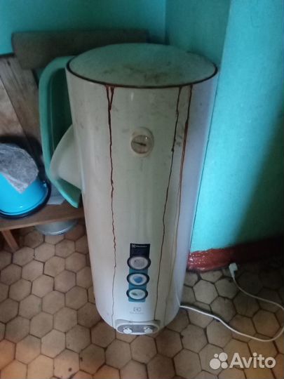 Бойлер Electrolux 80L