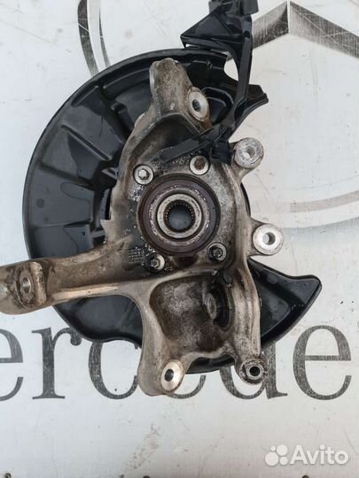 Цапфа задняя левая Mercedes W222