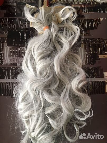 Волосы на заколках