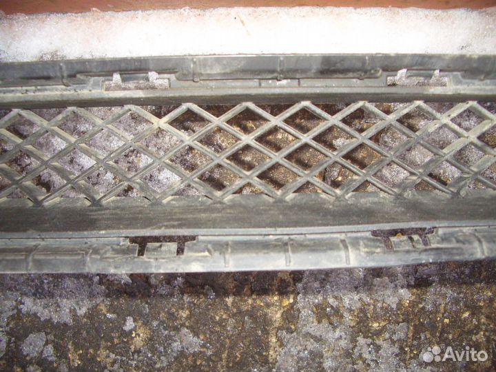 Решётка переднего бампера Хёндэ Солярис с20