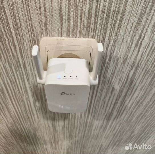 Wi-Fi усилитель сигнала (репитер) TP-link RE205
