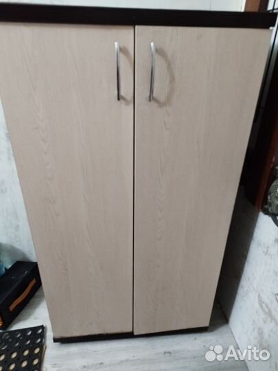 Шкаф (комод, тумба)