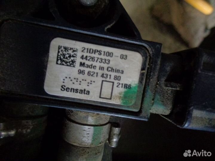 Citroen Peugeout Датчик давления