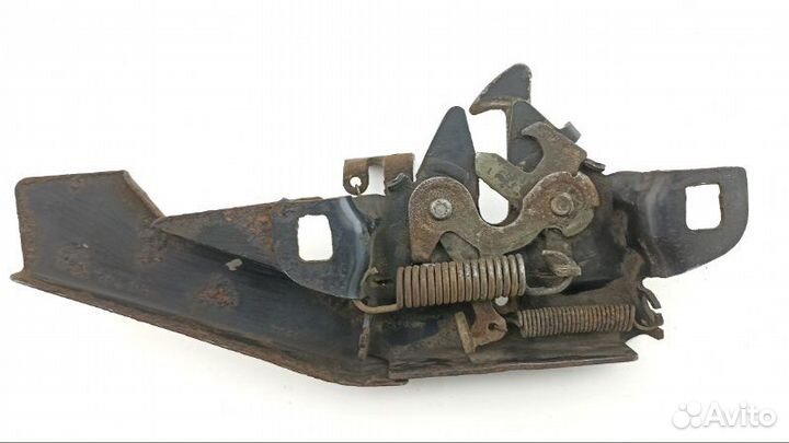 Замок капота Isuzu Rodeo Y22SE 2002