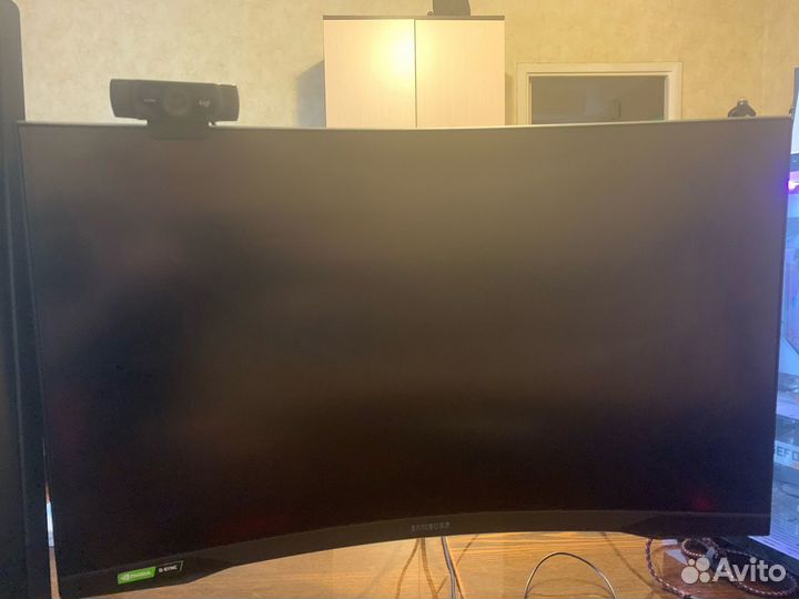 Монитор Samsung Odyssey G7 27