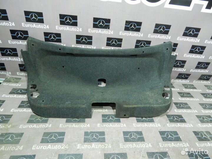 Обшивка крышки багажника Mercedes-Benz CLK-Class 1