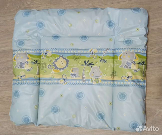 Матрасик для пеленания на пеленальный стол