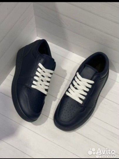 Женская обувь