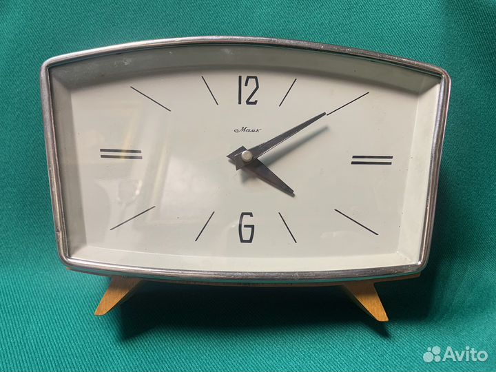 Настольные часы Маяк. Ретро