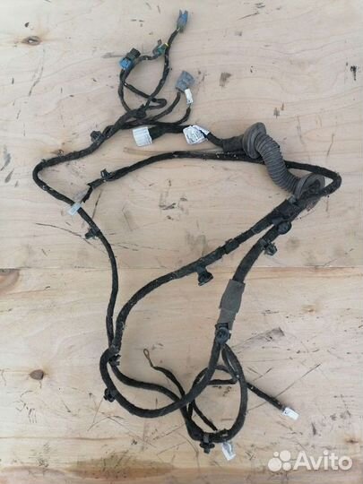 Проводка крышки багажника Tigo t113724090