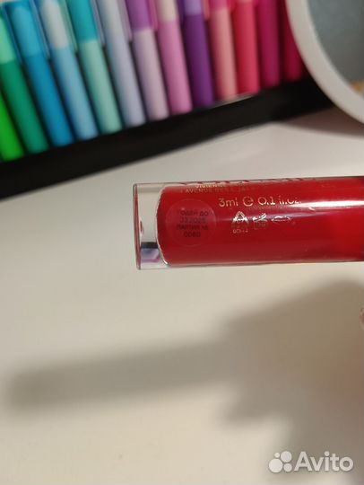 Блеск для губ vivienne sabo